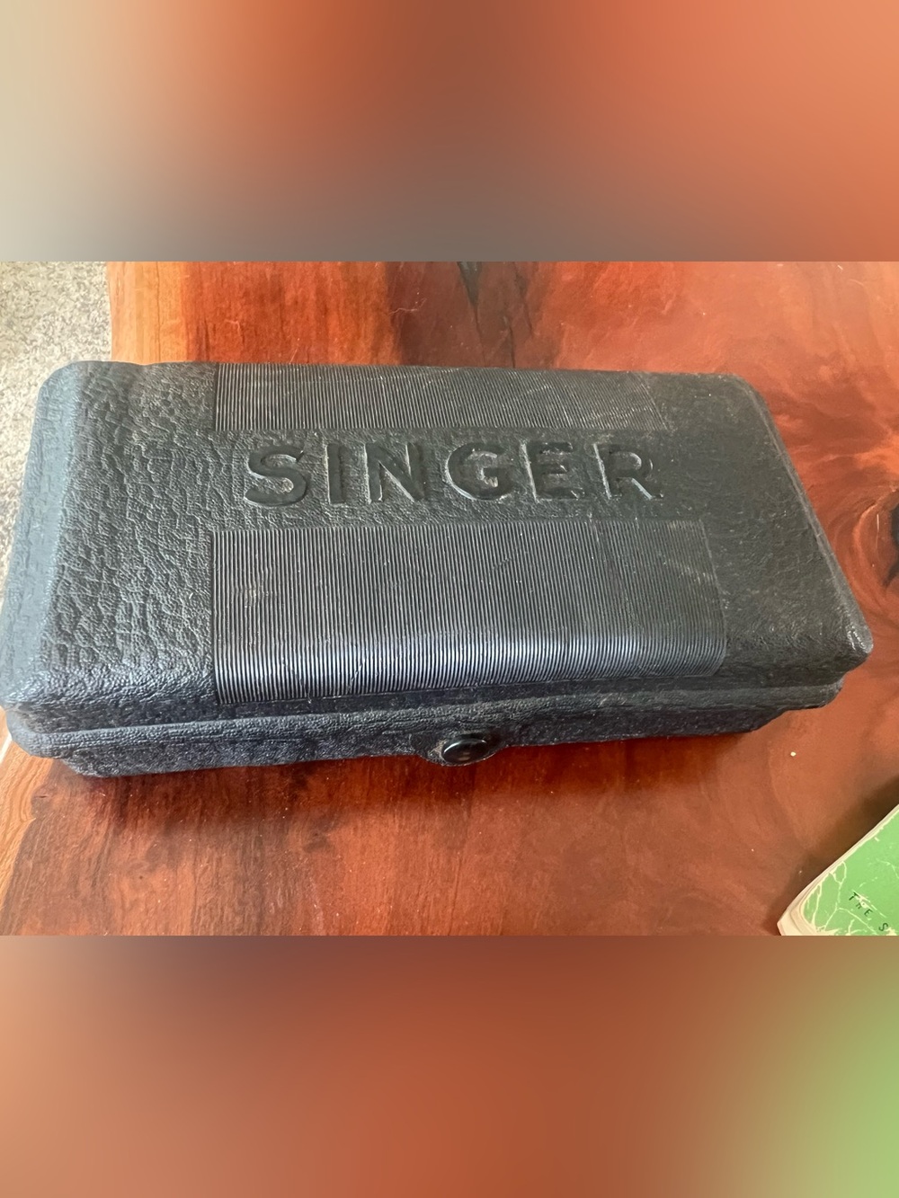 Singer Black Hard Case with. button hole creater